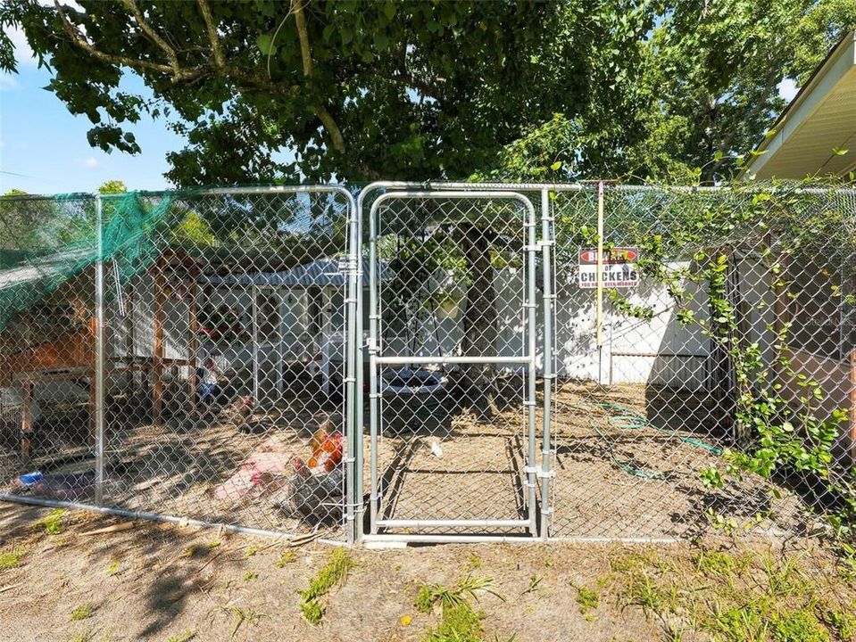 For Sale: $324,900 (3 beds, 2 baths, 1952 Square Feet)