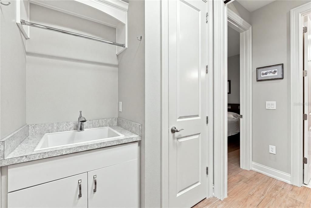 For Sale: $490,000 (3 beds, 2 baths, 1967 Square Feet)