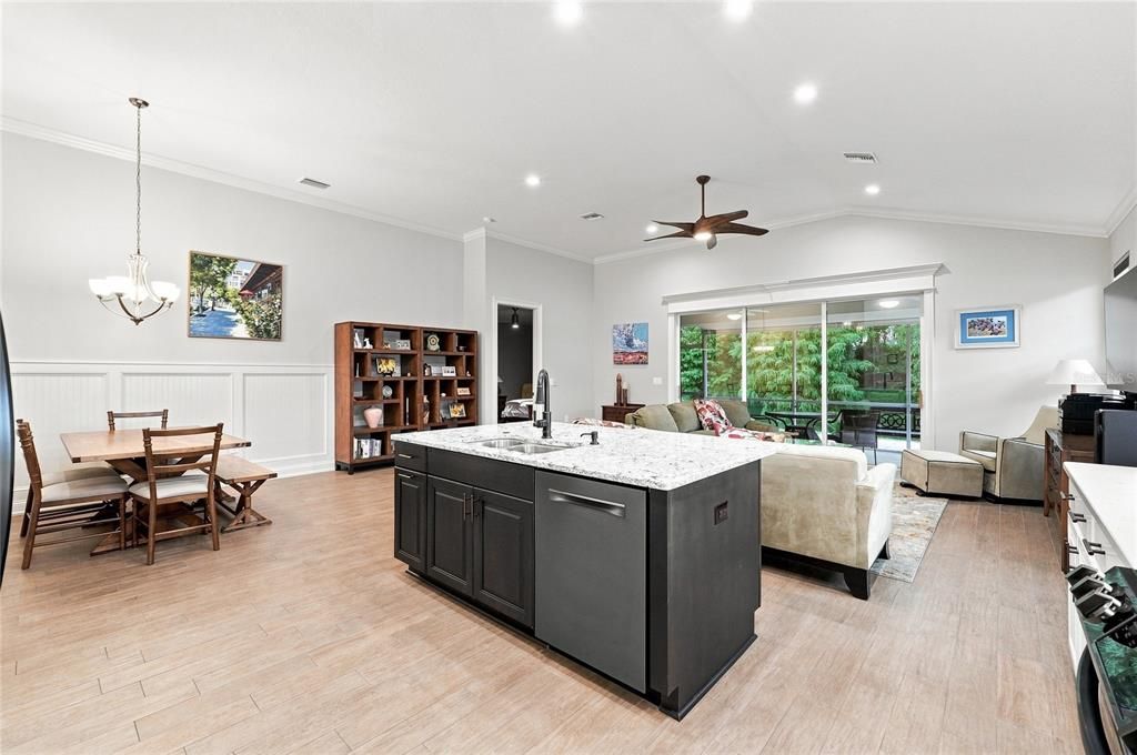 For Sale: $490,000 (3 beds, 2 baths, 1967 Square Feet)