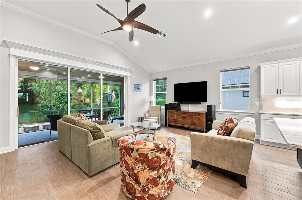 For Sale: $490,000 (3 beds, 2 baths, 1967 Square Feet)