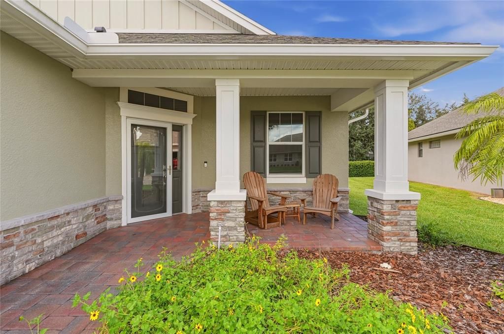 For Sale: $490,000 (3 beds, 2 baths, 1967 Square Feet)