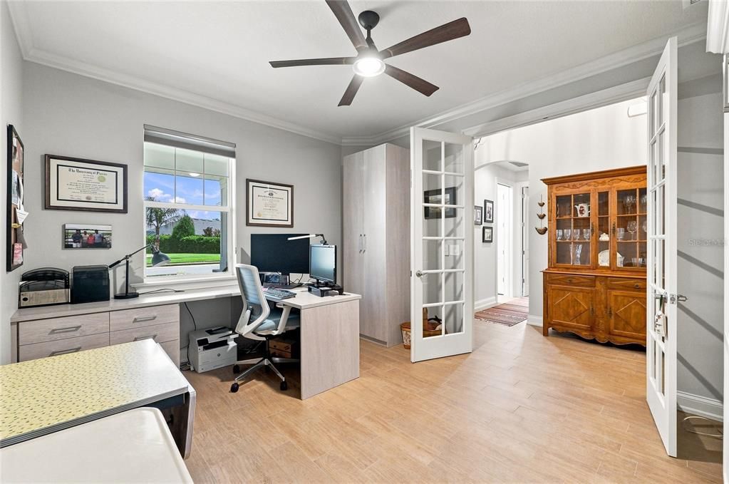 For Sale: $490,000 (3 beds, 2 baths, 1967 Square Feet)