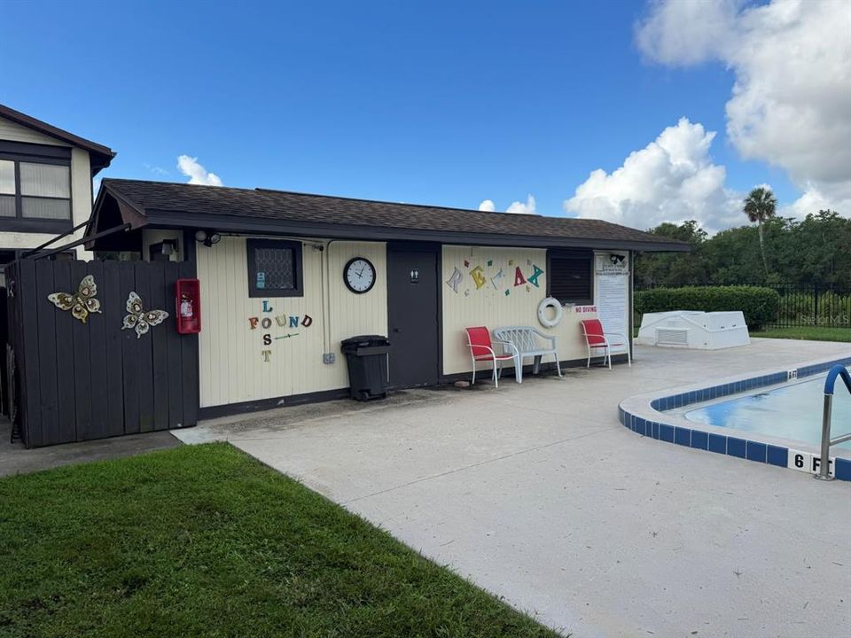 For Sale: $190,000 (3 beds, 2 baths, 1555 Square Feet)