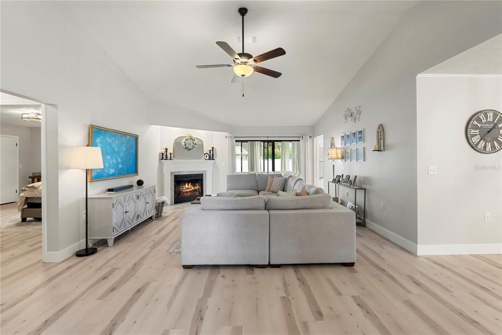 For Sale: $424,900 (3 beds, 2 baths, 1896 Square Feet)