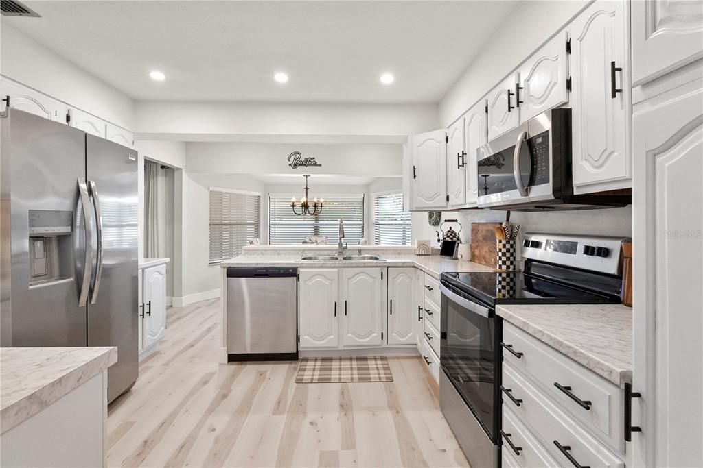 For Sale: $424,900 (3 beds, 2 baths, 1896 Square Feet)