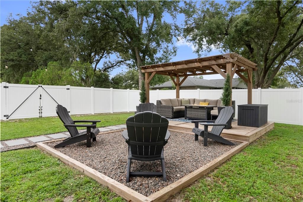 For Sale: $424,900 (3 beds, 2 baths, 1896 Square Feet)