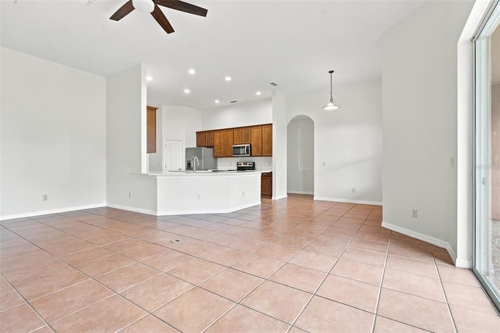 В аренду: $3,495 (4 спален, 3 ванн, 2778 Квадратных фут)