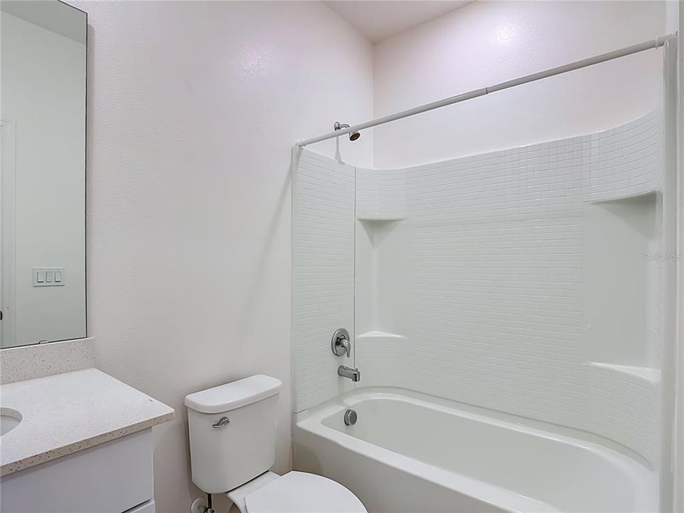 En Renta: $2,395 (4 camas, 3 baños, 1786 Pies cuadrados)