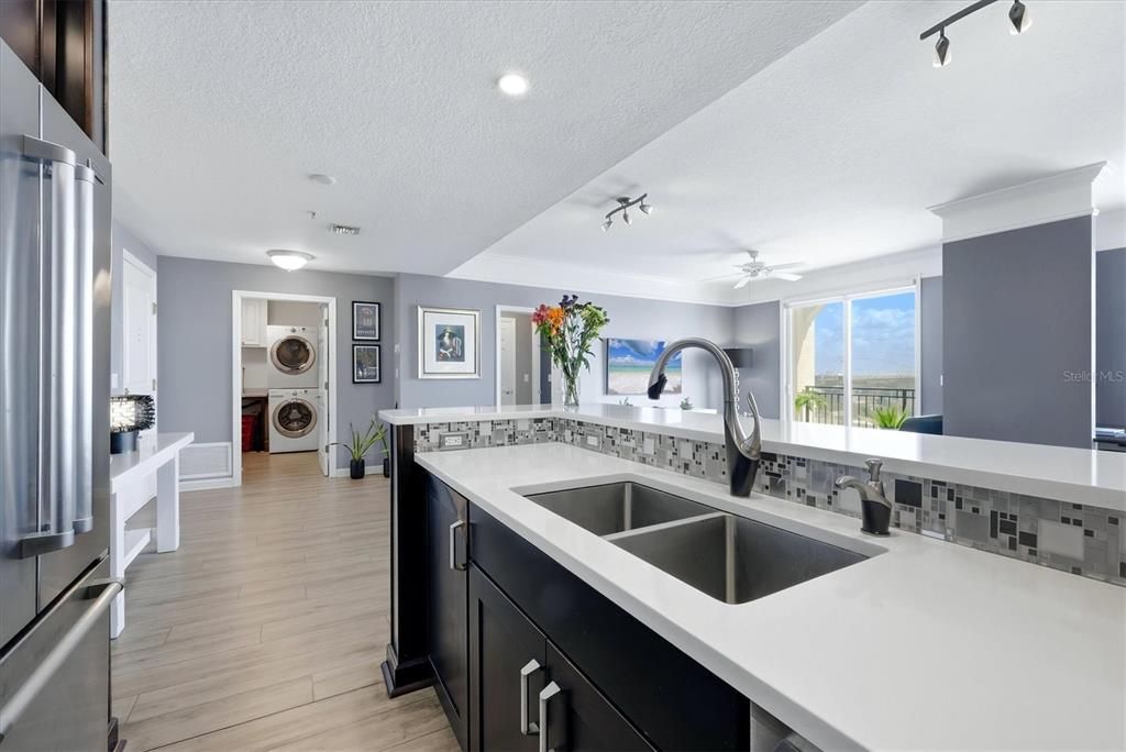 For Sale: $799,000 (2 beds, 2 baths, 1400 Square Feet)