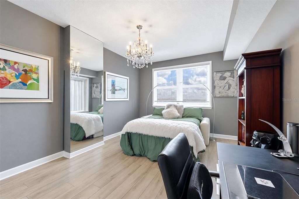 For Sale: $799,000 (2 beds, 2 baths, 1400 Square Feet)