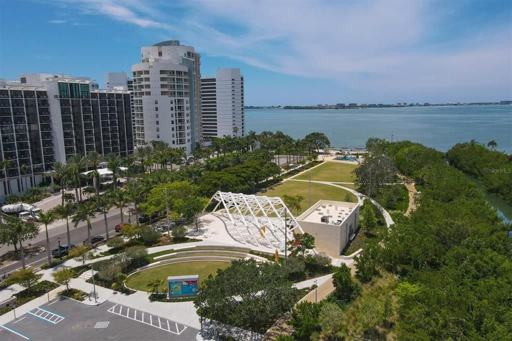 For Sale: $799,000 (2 beds, 2 baths, 1400 Square Feet)