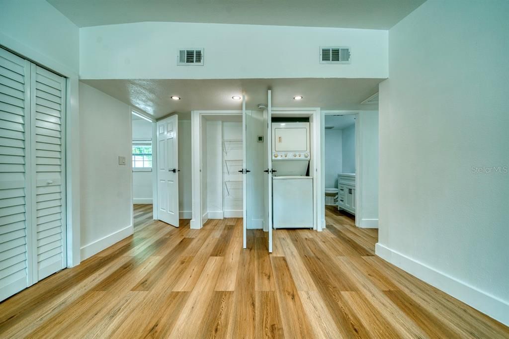 En Venta: $450,000 (4 camas, 3 baños, 1683 Pies cuadrados)