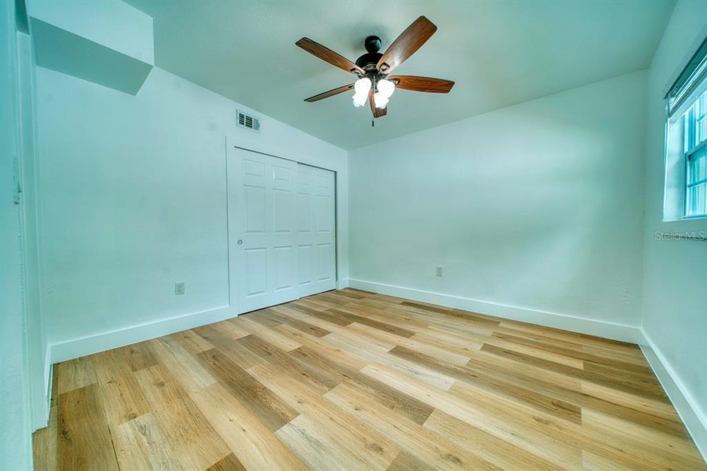 En Venta: $450,000 (4 camas, 3 baños, 1683 Pies cuadrados)