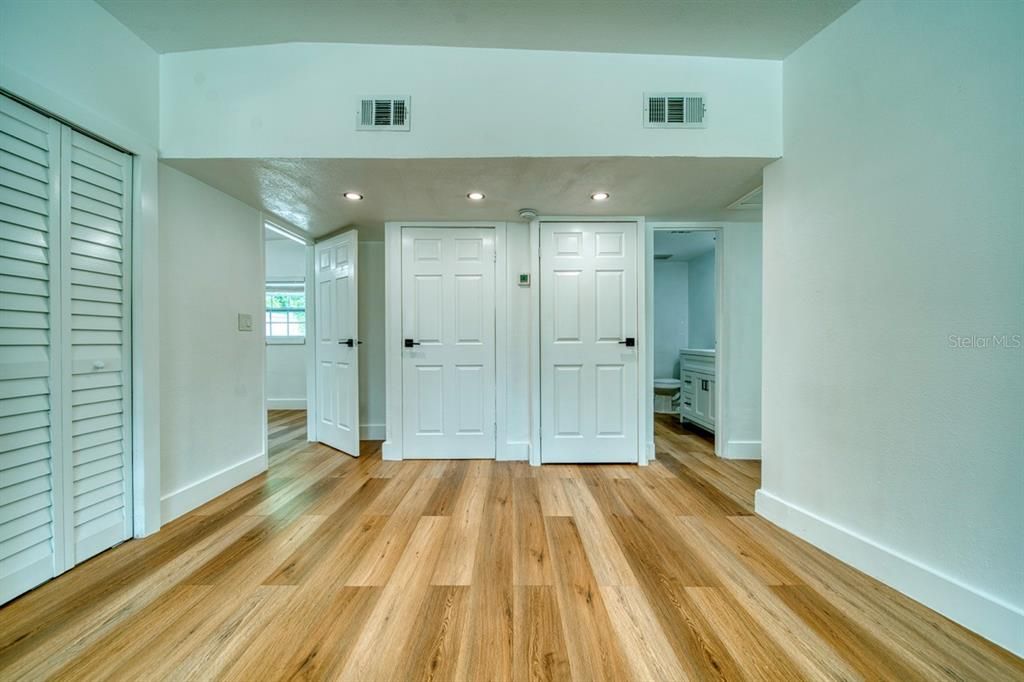 En Venta: $450,000 (4 camas, 3 baños, 1683 Pies cuadrados)
