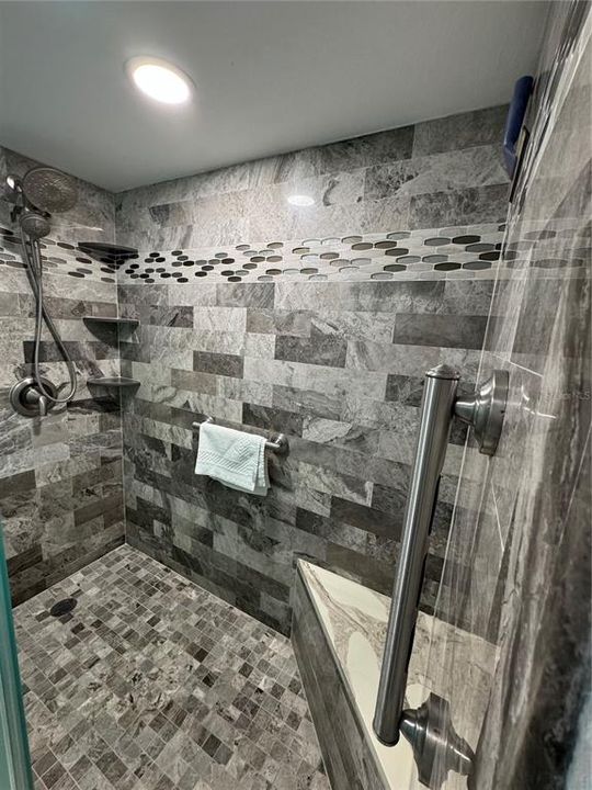 В аренду: $5,000 (2 спален, 2 ванн, 1225 Квадратных фут)