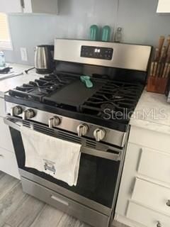 На продажу: $169,900 (3 спален, 2 ванн, 960 Квадратных фут)
