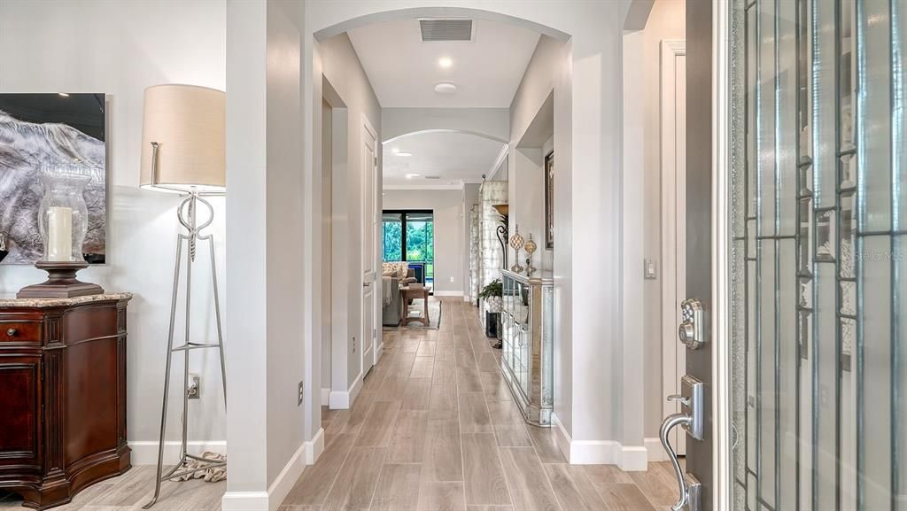 En Venta: $2,290,000 (5 camas, 4 baños, 4453 Pies cuadrados)