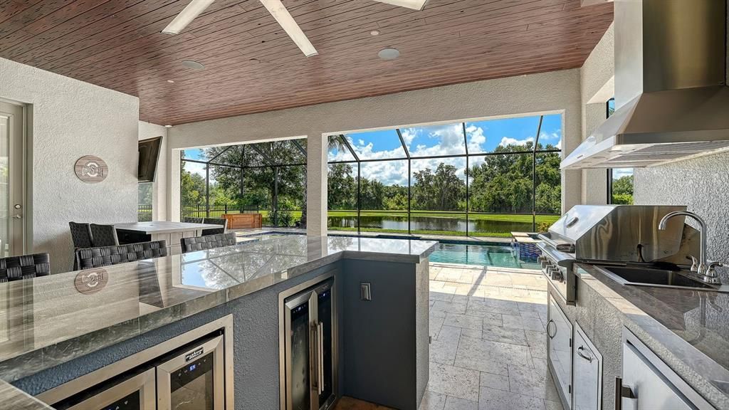 En Venta: $2,290,000 (5 camas, 4 baños, 4453 Pies cuadrados)