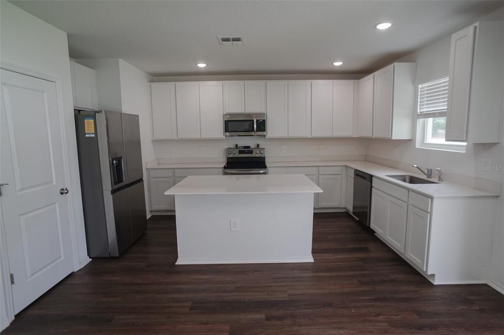 For Rent: $4,000 (4 beds, 2 baths, 2232 Square Feet)