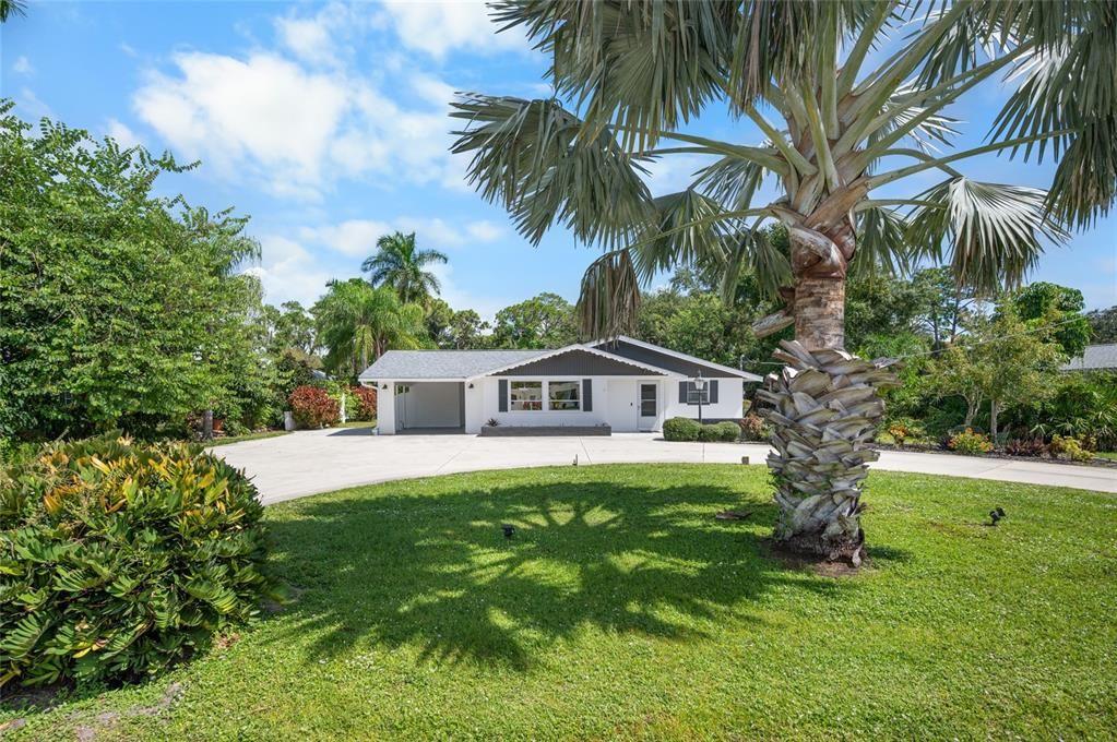 For Sale: $675,000 (4 beds, 4 baths, 1916 Square Feet)
