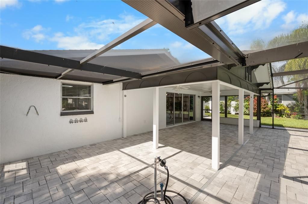 For Sale: $675,000 (4 beds, 4 baths, 1916 Square Feet)
