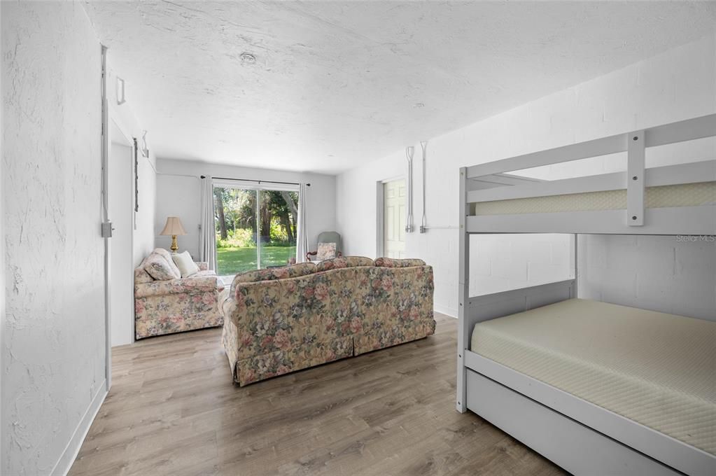 For Sale: $675,000 (4 beds, 4 baths, 1916 Square Feet)