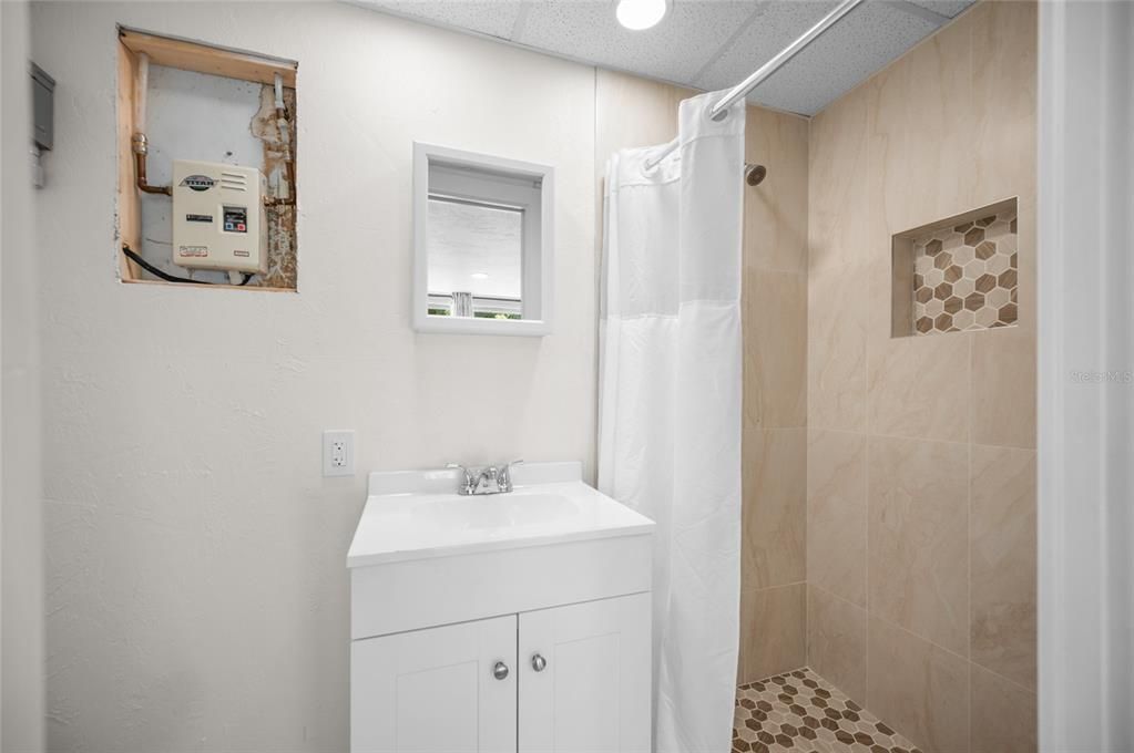 For Sale: $675,000 (4 beds, 4 baths, 1916 Square Feet)