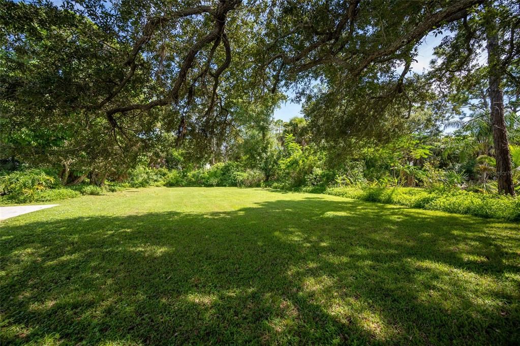 For Sale: $675,000 (4 beds, 4 baths, 1916 Square Feet)