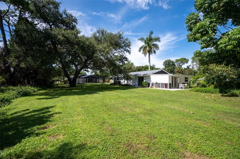 For Sale: $675,000 (4 beds, 4 baths, 1916 Square Feet)