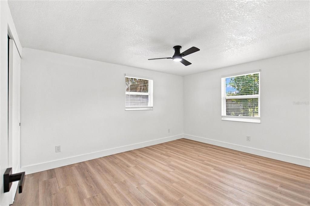 For Sale: $375,000 (3 beds, 2 baths, 1176 Square Feet)