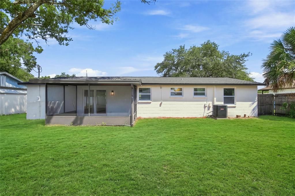 For Sale: $375,000 (3 beds, 2 baths, 1176 Square Feet)
