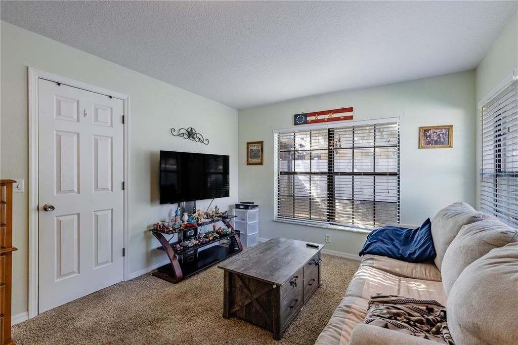 For Sale: $369,000 (5 beds, 3 baths, 2545 Square Feet)