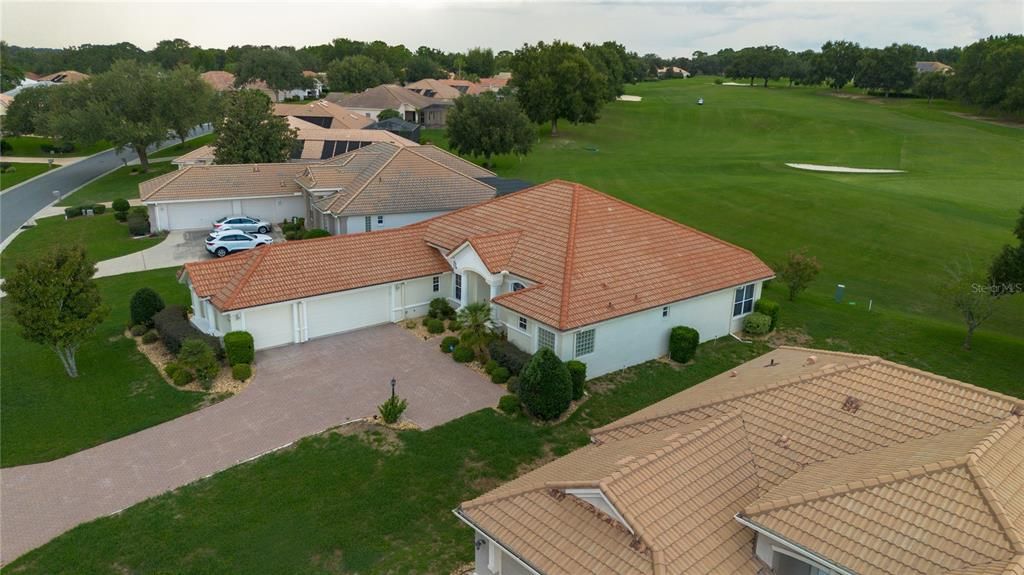 En Venta: $550,000 (3 camas, 3 baños, 3037 Pies cuadrados)