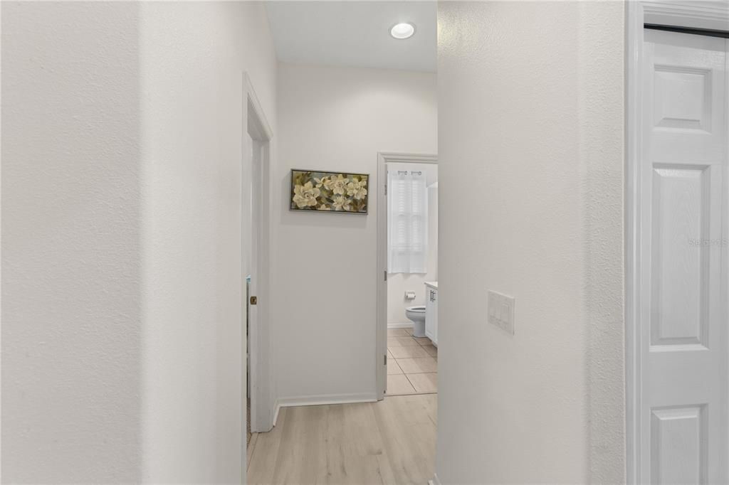 En Venta: $550,000 (3 camas, 3 baños, 3037 Pies cuadrados)