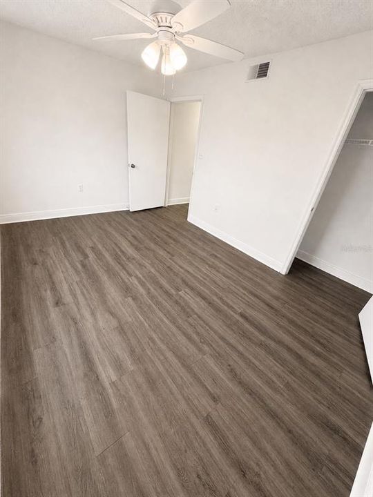 For Rent: $1,379 (2 beds, 1 baths, 938 Square Feet)