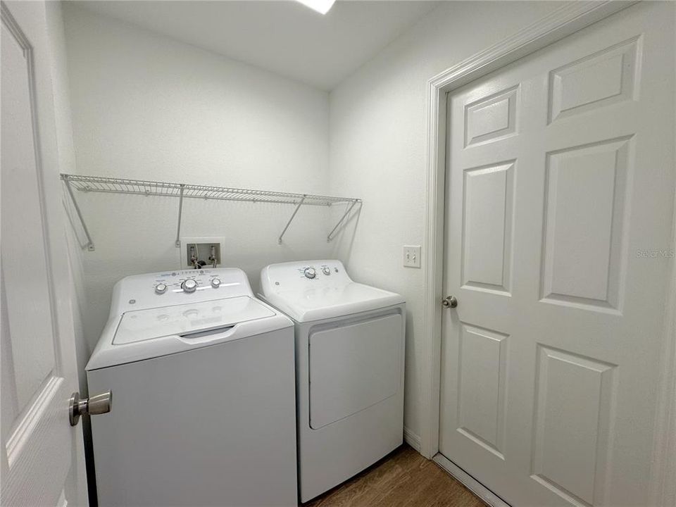For Sale: $259,900 (3 beds, 2 baths, 1140 Square Feet)