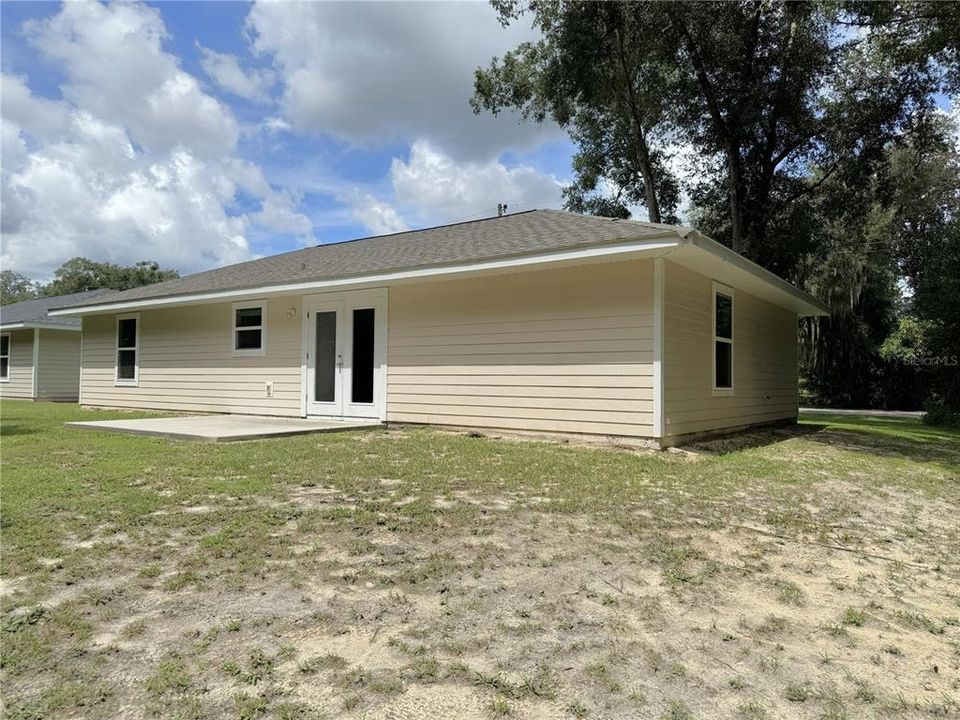 For Sale: $259,900 (3 beds, 2 baths, 1140 Square Feet)
