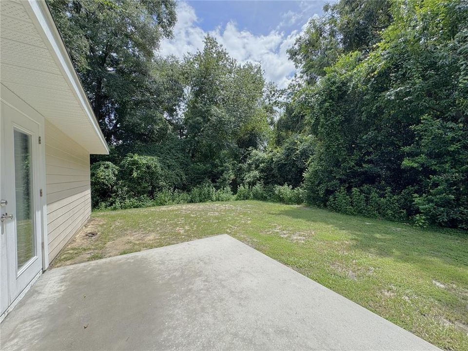 For Sale: $259,900 (3 beds, 2 baths, 1140 Square Feet)