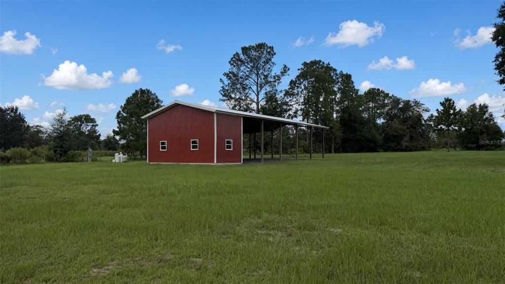 待售: $429,990 (4.10 acres)