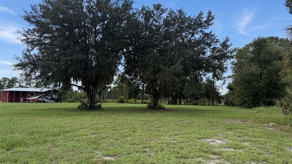 待售: $429,990 (4.10 acres)