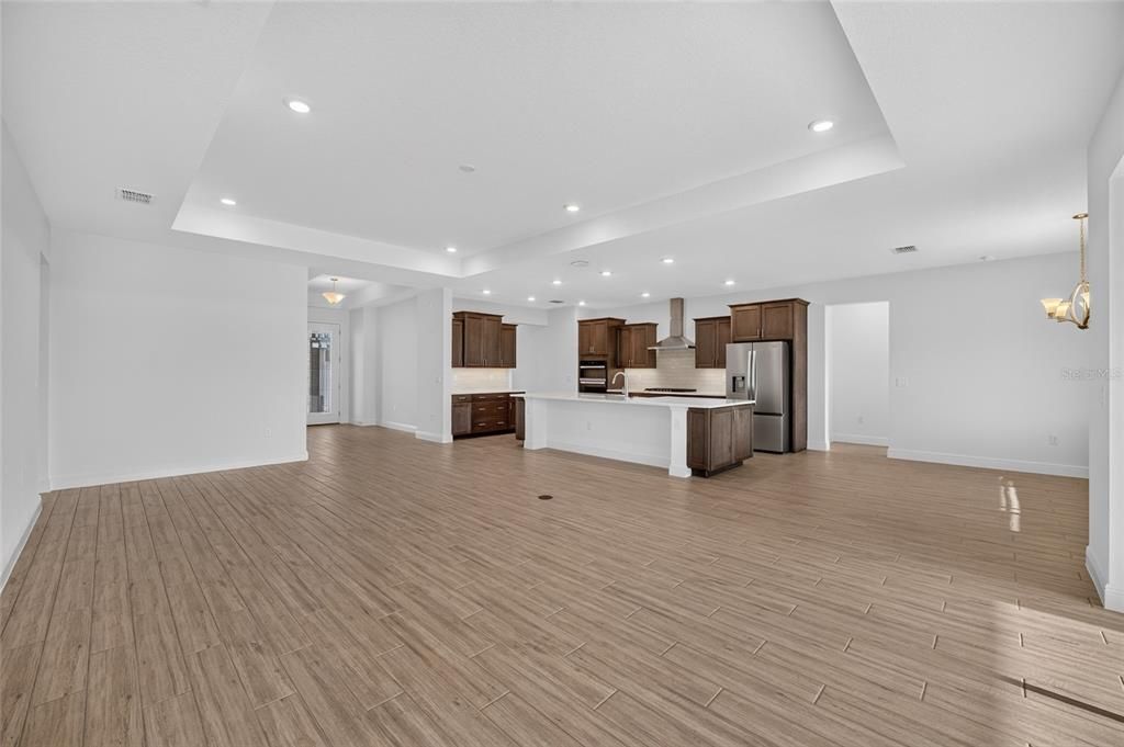 For Sale: $611,230 (3 beds, 3 baths, 2907 Square Feet)