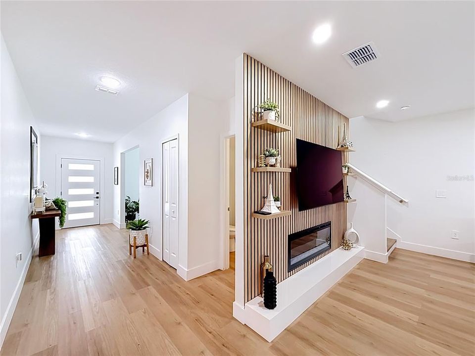 En Venta: $470,000 (4 camas, 2 baños, 2583 Pies cuadrados)