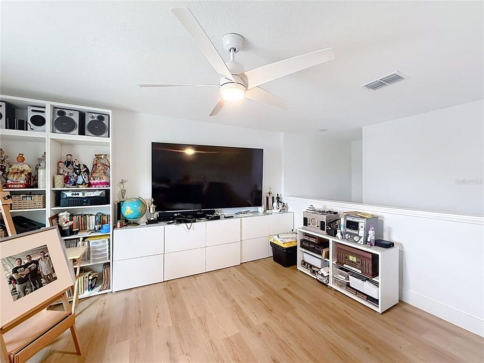 En Venta: $470,000 (4 camas, 2 baños, 2583 Pies cuadrados)