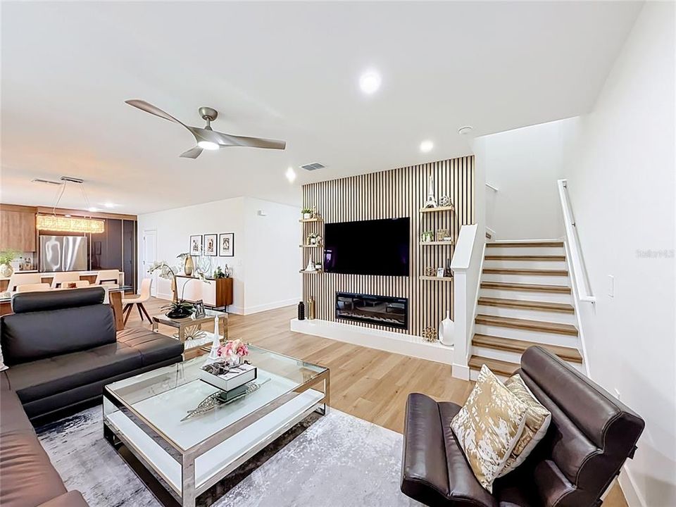 En Venta: $470,000 (4 camas, 2 baños, 2583 Pies cuadrados)
