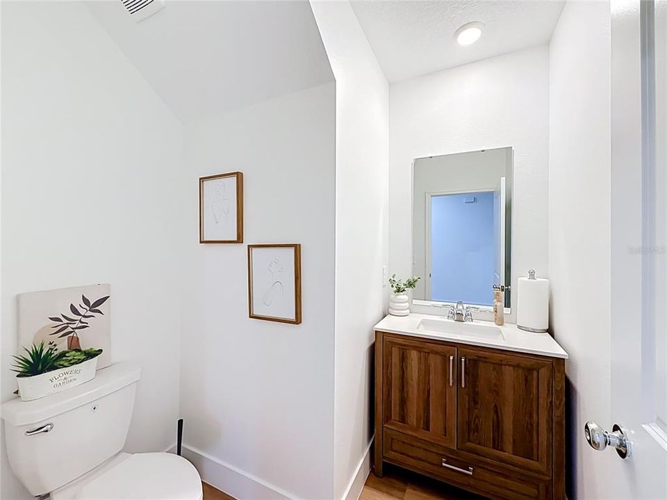 En Venta: $470,000 (4 camas, 2 baños, 2583 Pies cuadrados)