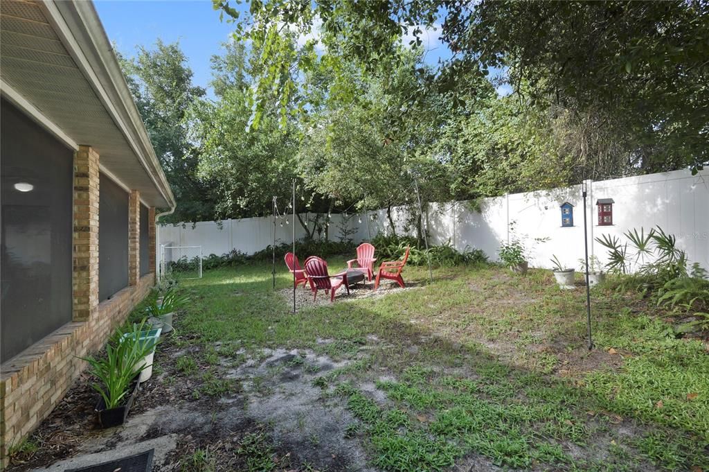 En Venta: $395,000 (4 camas, 2 baños, 1922 Pies cuadrados)
