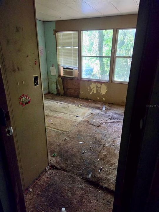 En Venta: $89,900 (3 camas, 2 baños, 1440 Pies cuadrados)