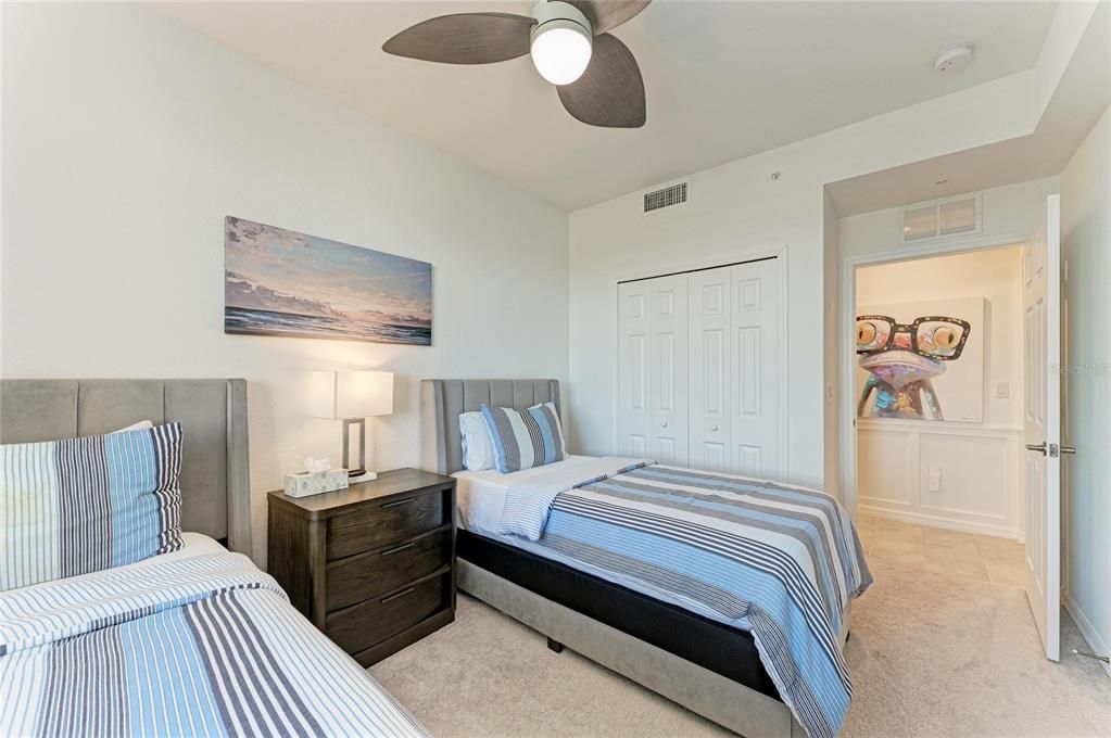 For Rent: $2,500 (2 beds, 2 baths, 1142 Square Feet)