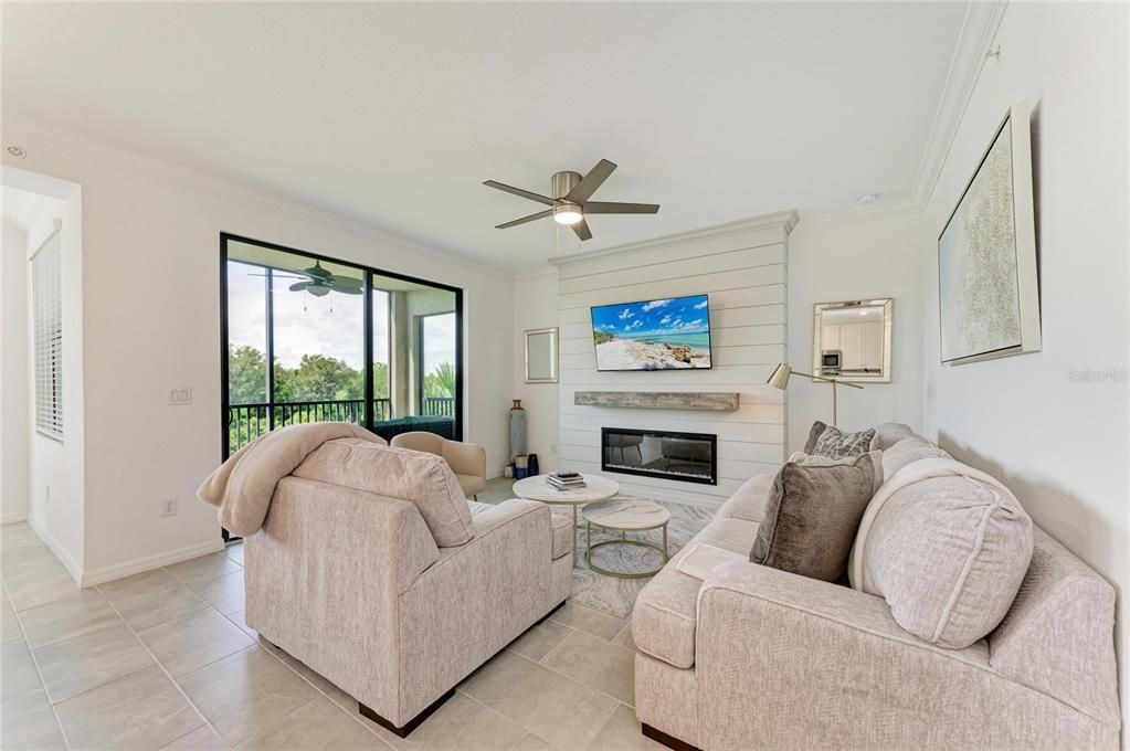 For Rent: $2,500 (2 beds, 2 baths, 1142 Square Feet)