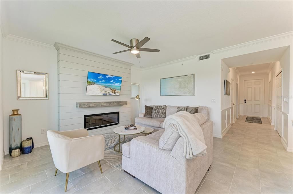 For Rent: $2,500 (2 beds, 2 baths, 1142 Square Feet)